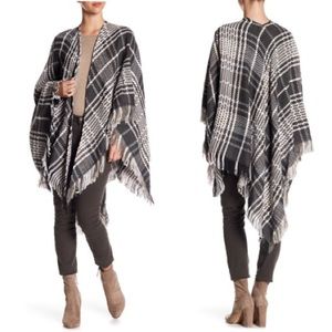 Accessory Street Plaid Fringe Ruana